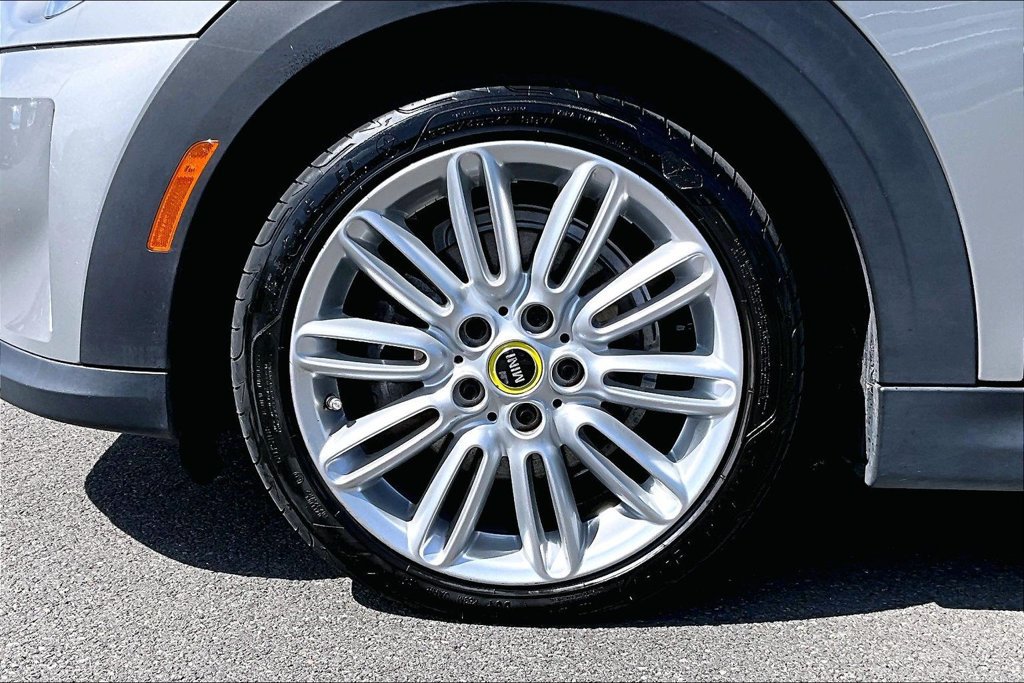 Used 2024 MINI Cooper SE FWD image 10