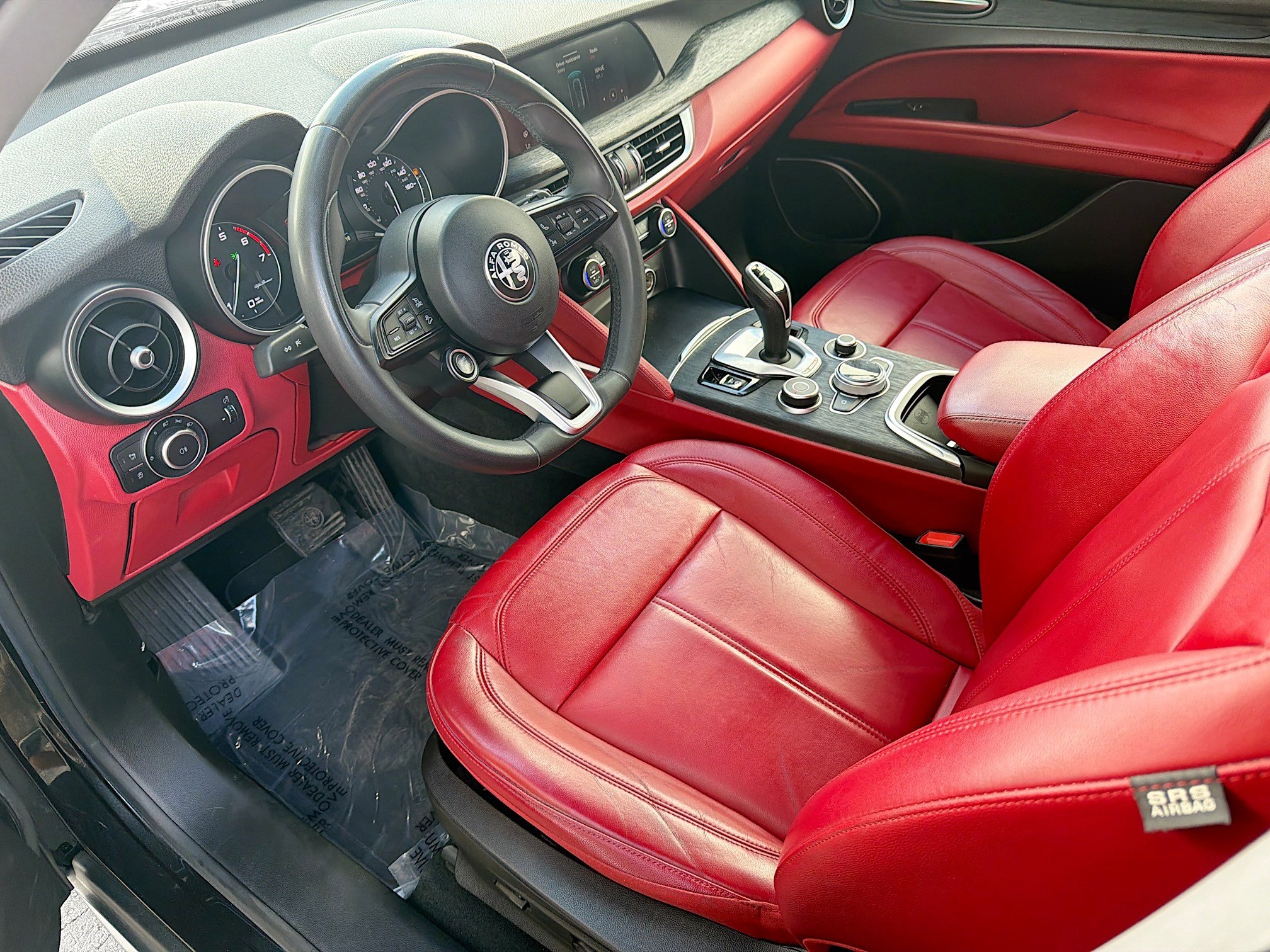 Used 2020 Alfa Romeo Stelvio Base image 27