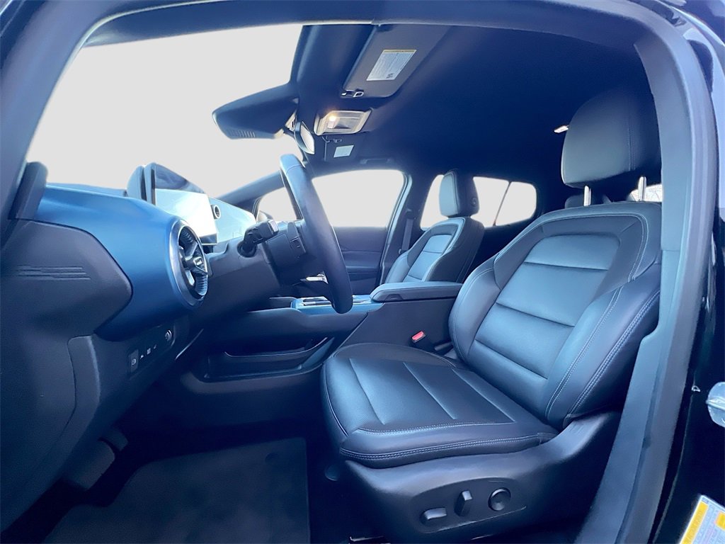 Used 2025 Chevrolet Equinox EV LT w/ Convenience Package image 20