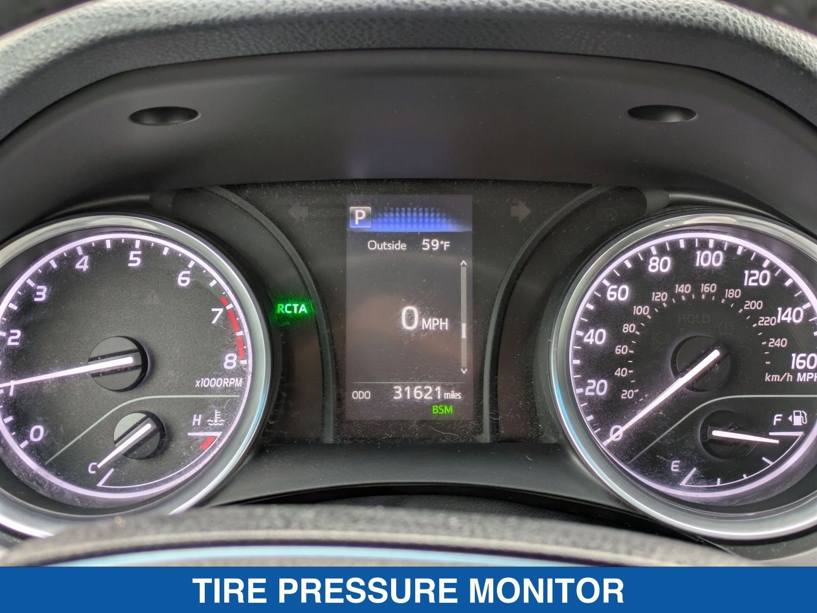 Used 2018 Toyota Camry SE w/ Moonroof Package image 19