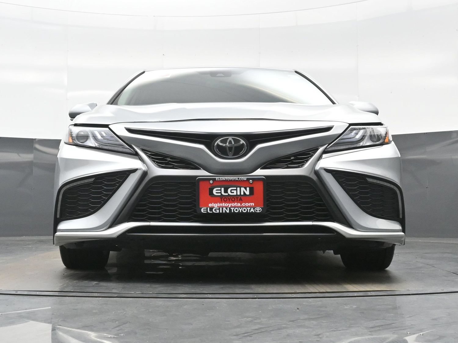 Used 2023 Toyota Camry XSE FWD image 29