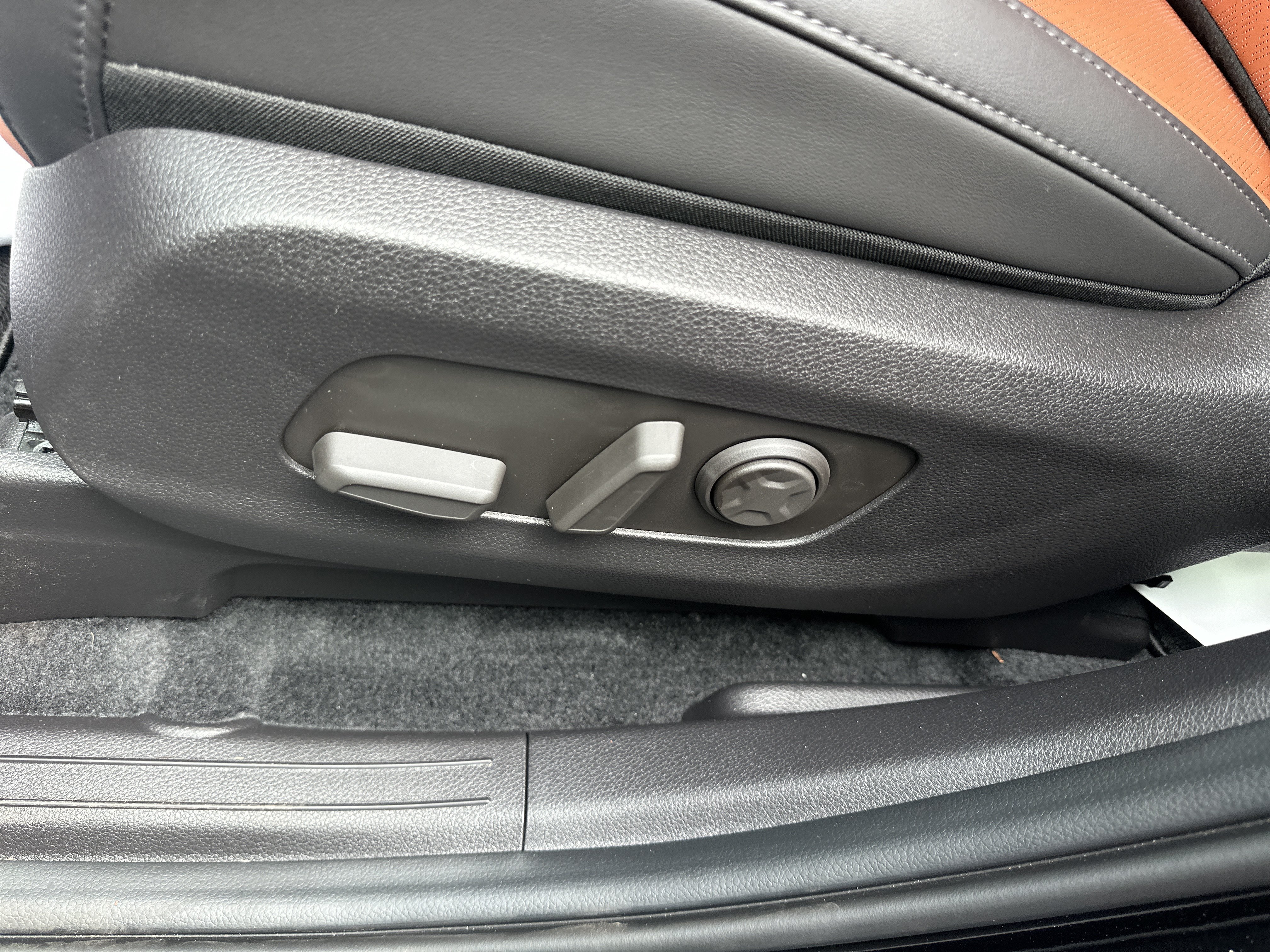 New 2026 Kia Carnival SX FWD image 47