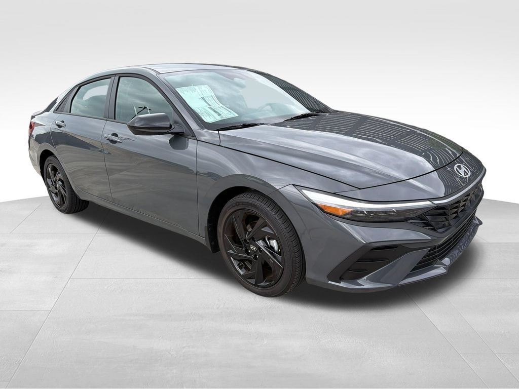 New 2026 Hyundai Elantra Sport FWD image 7