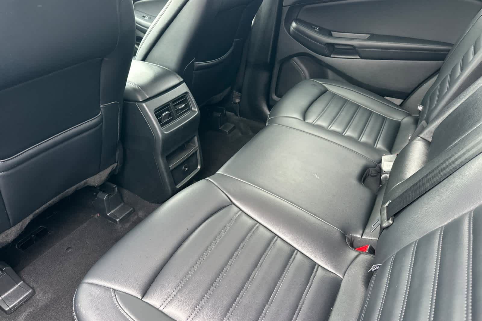 Certified 2024 Ford Edge SEL image 4