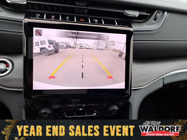 New 2025 Jeep Grand Cherokee Limited image 16