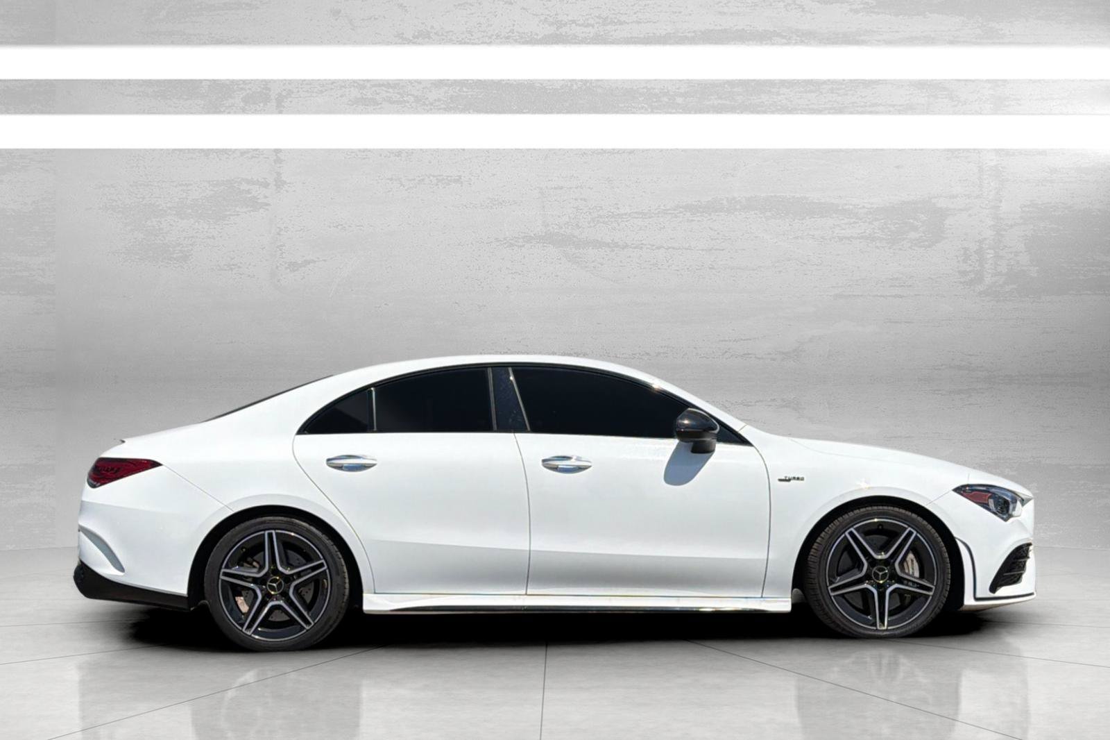 Used 2023 Mercedes-Benz CLA 35 AMG 4MATIC image 4