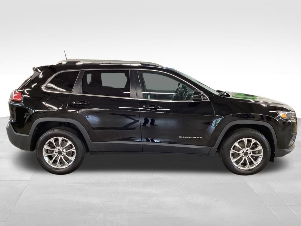 Used 2019 Jeep Cherokee Latitude Plus AWD/4WD image 25