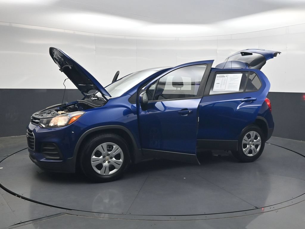 Used 2017 Chevrolet Trax LS FWD image 50