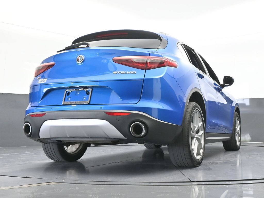 Used 2018 Alfa Romeo Stelvio Ti Sport image 60