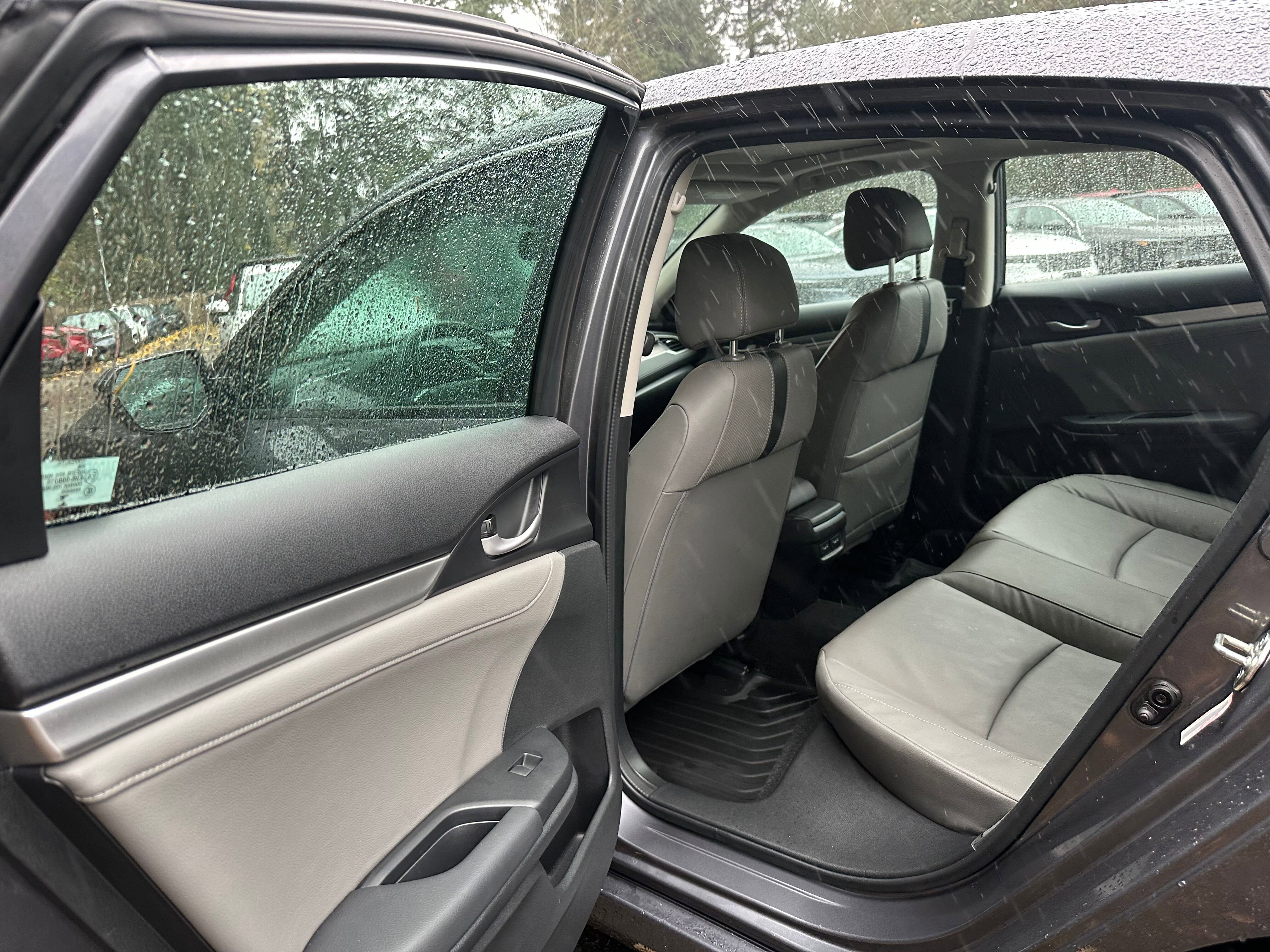 Used 2016 Honda Civic Touring image 16