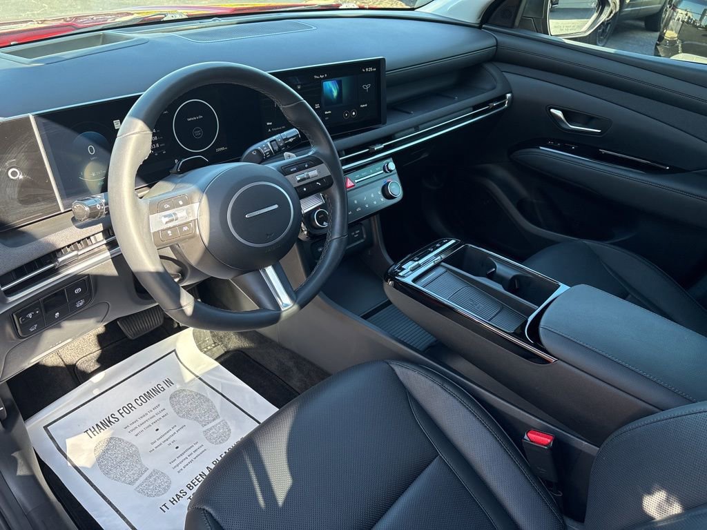 Certified 2025 Hyundai Tucson Limited AWD/4WD image 11