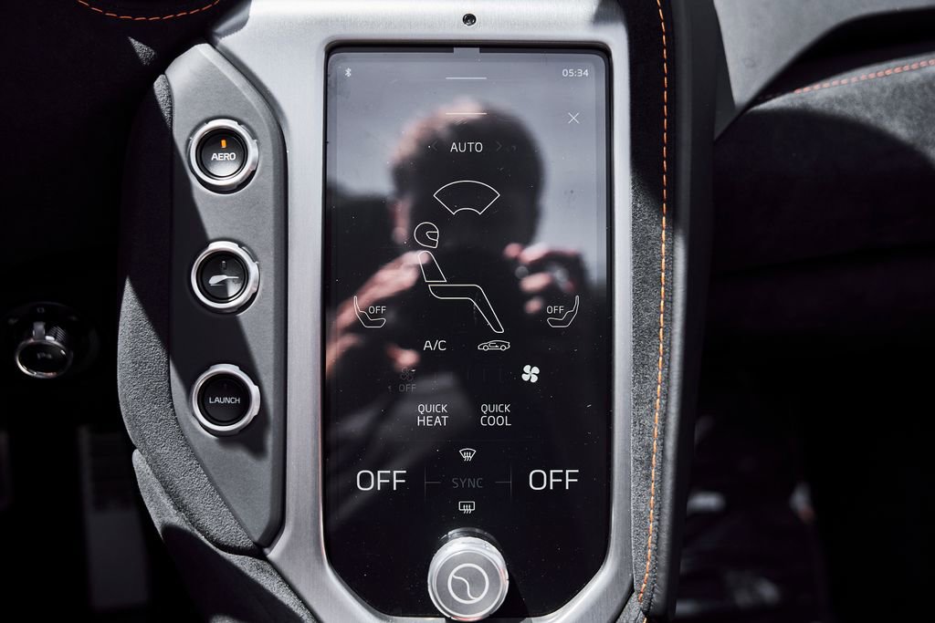 Used 2025 McLaren 750S Spider RWD image 69