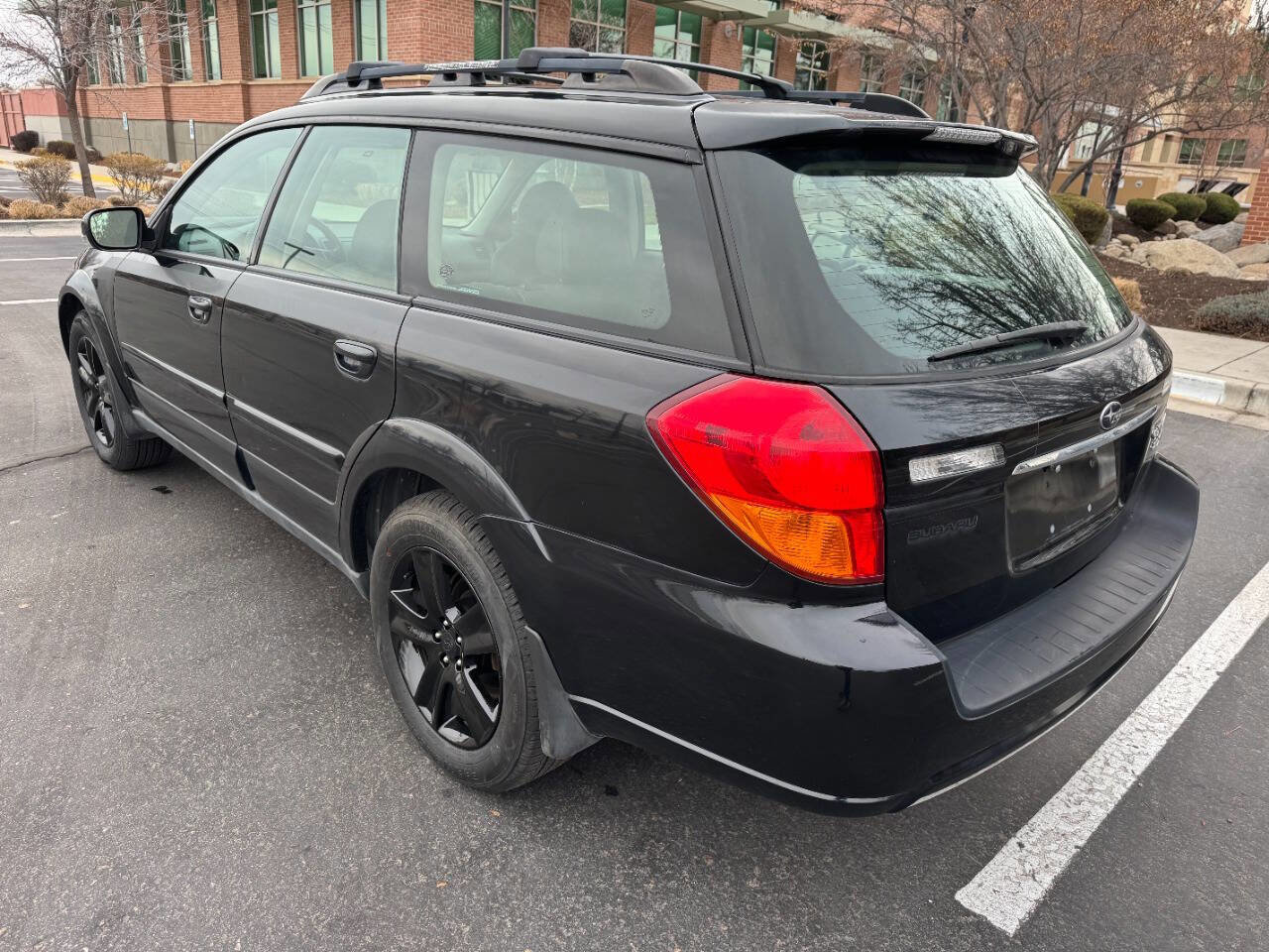 Used 2005 Subaru Outback 2.5XT Limited AWD/4WD image 9