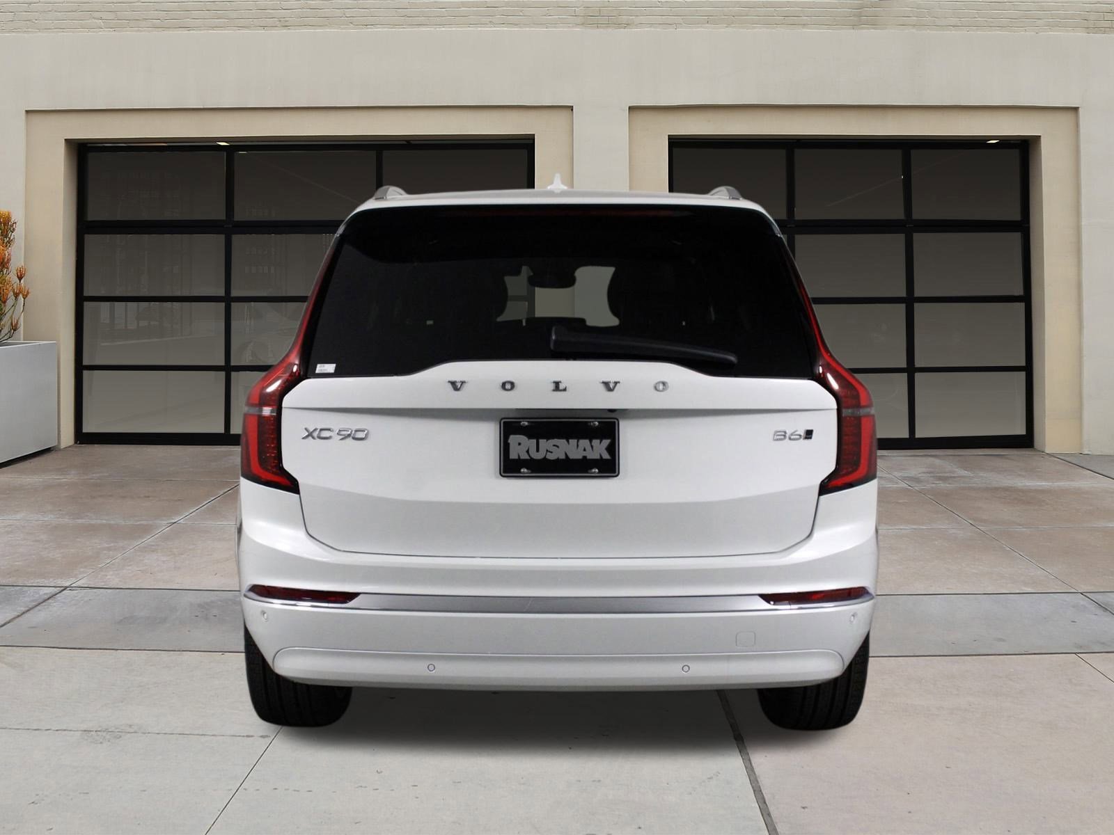 New 2025 Volvo XC90 B6 Plus image 4