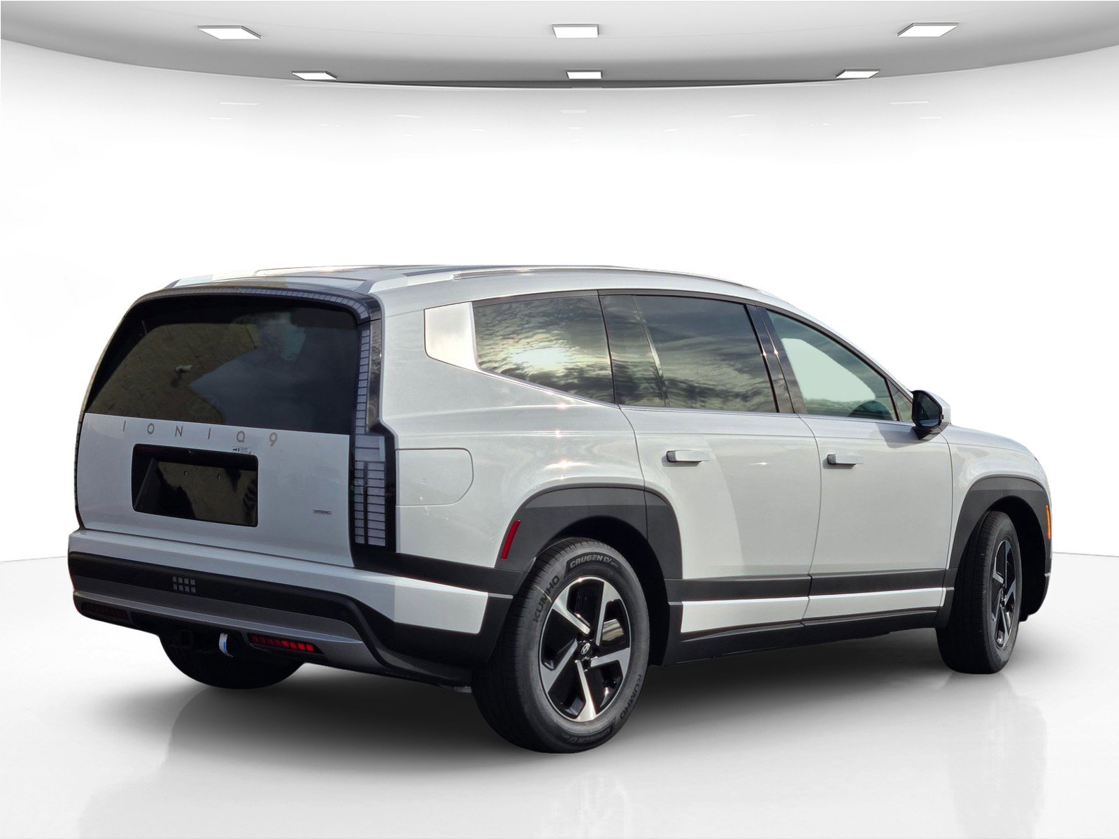 New 2026 Hyundai Ioniq 9 SE w/ Tow & Go Package image 5