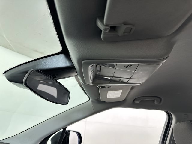 Used 2025 Chevrolet Blazer LT FWD image 19