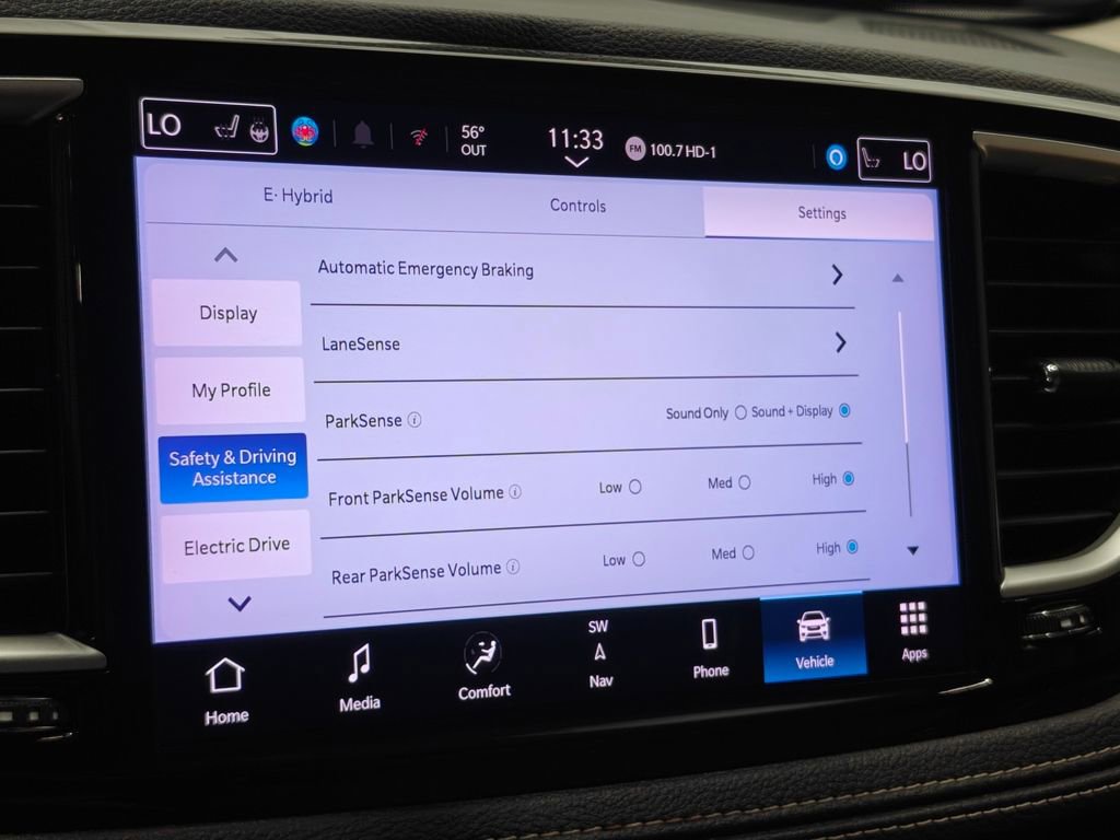 Used 2021 Chrysler Pacifica Touring-L image 50