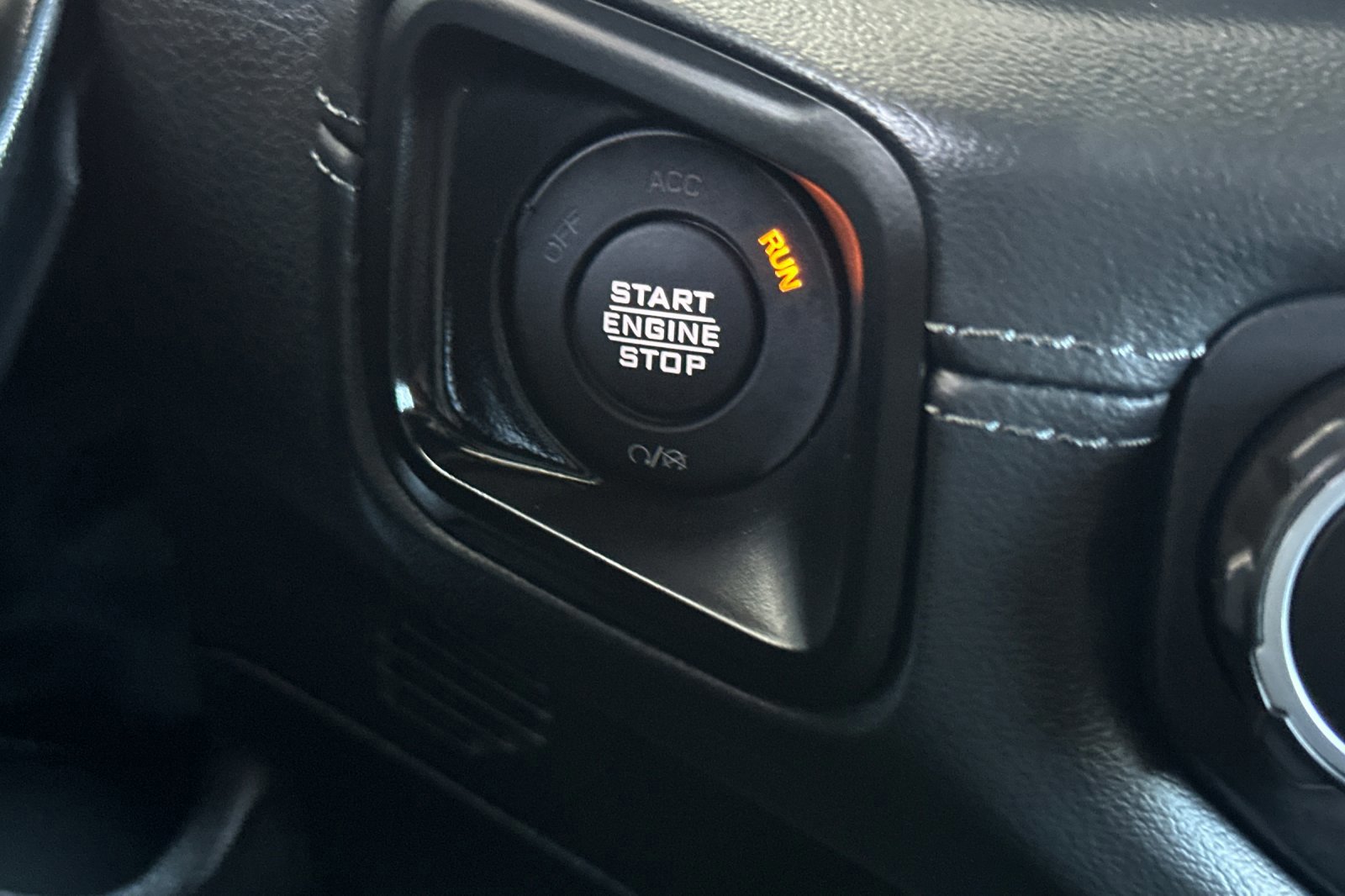 New 2025 Jeep Gladiator Rubicon image 21