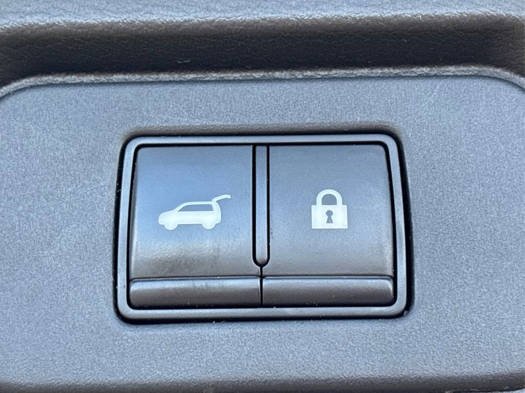 Used 2021 Nissan Rogue SL w/ Premium Package image 14