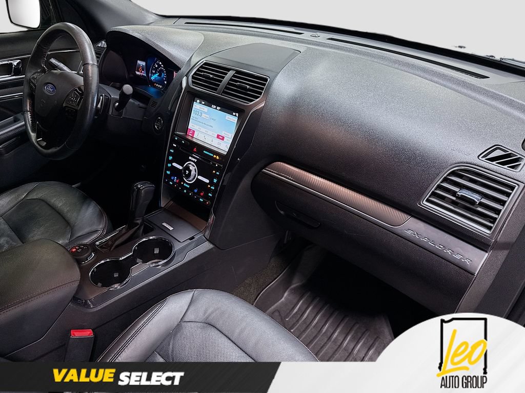 Used 2018 Ford Explorer Sport w/ Equipment Group 401A AWD/4WD image 33