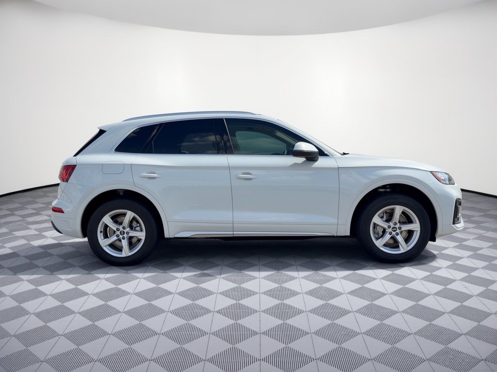 Used 2023 Audi Q5 2.0T Premium w/ Convenience Package AWD/4WD image 8
