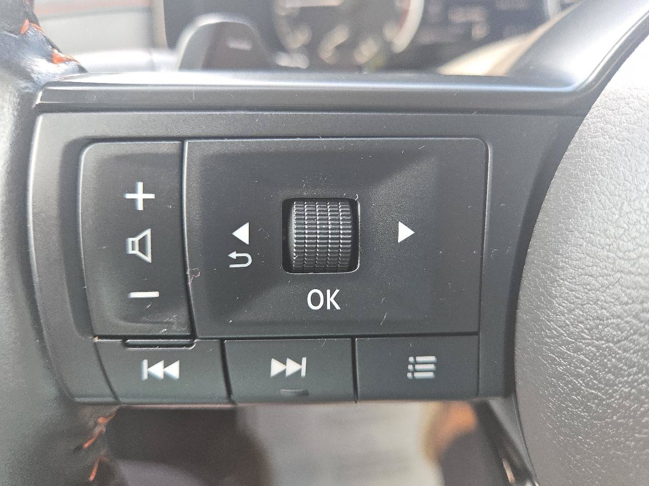 Used 2025 Nissan Pathfinder Rock Creek AWD/4WD image 21