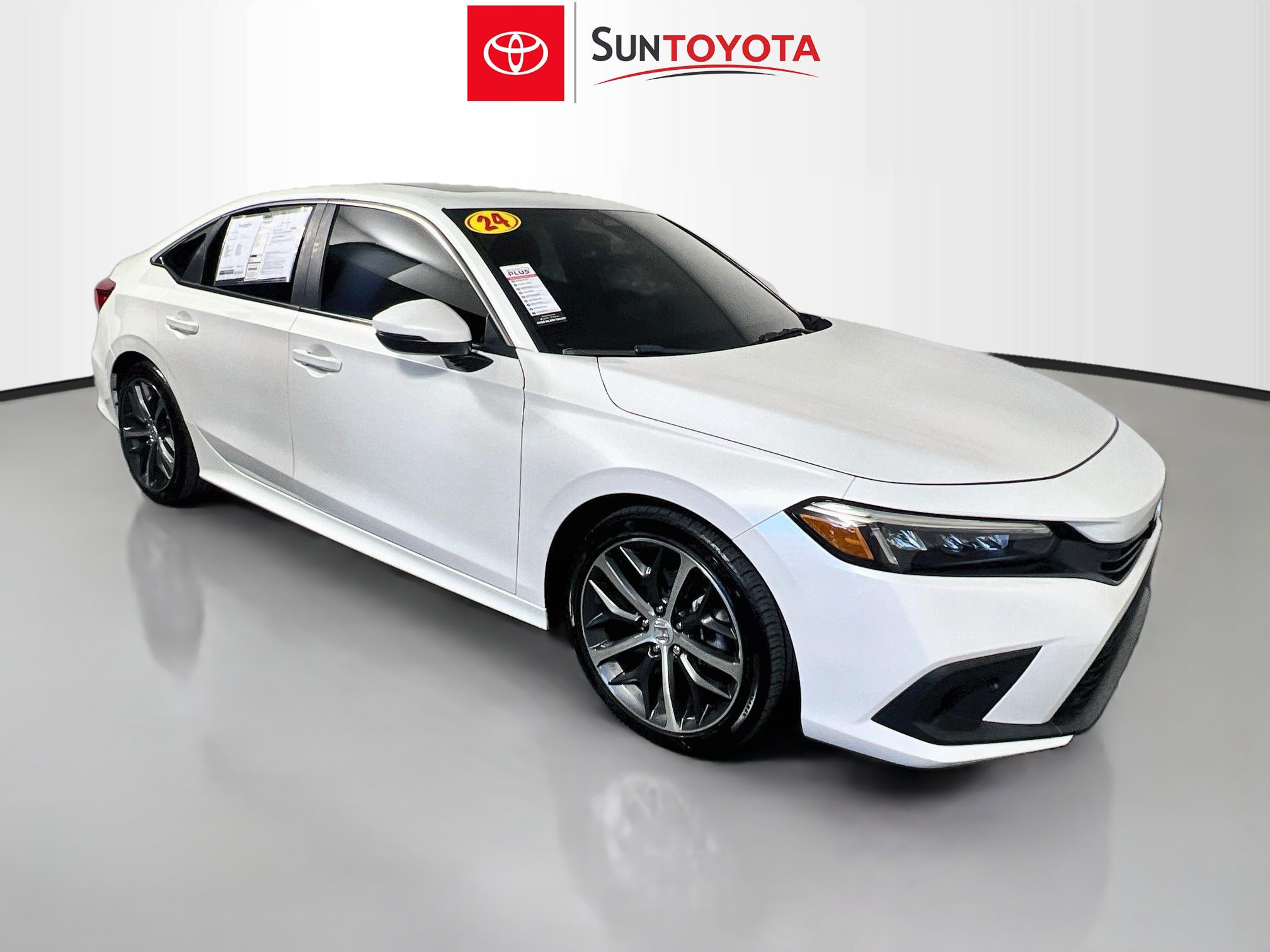 Used 2024 Honda Civic Touring image 1
