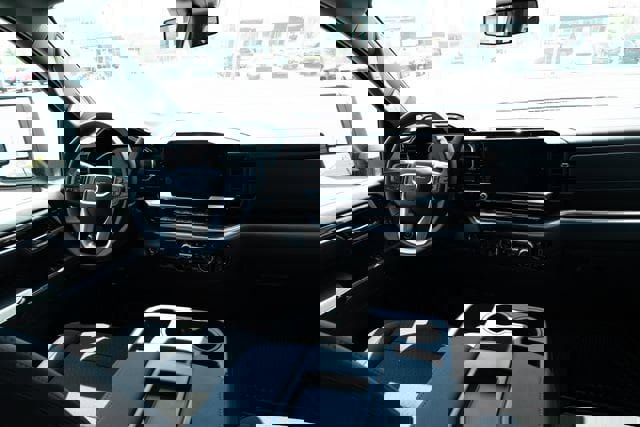 New 2026 GMC Sierra 2500 SLE image 24