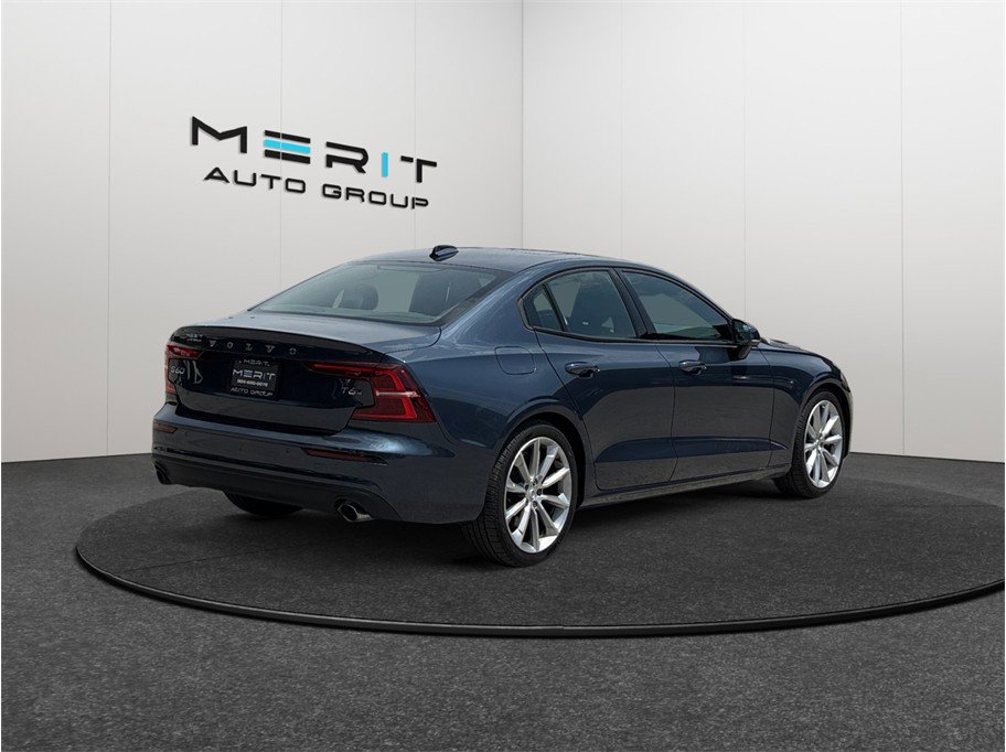 Used 2019 Volvo S60 T6 Momentum AWD/4WD image 9