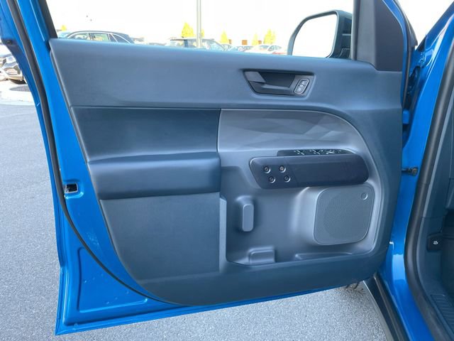 Used 2025 Ford Maverick XLT w/ Black Appearance Package image 9