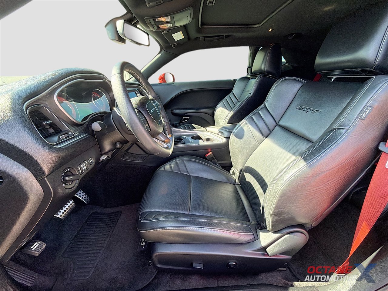 Used 2016 Dodge Challenger SRT Hellcat image 22