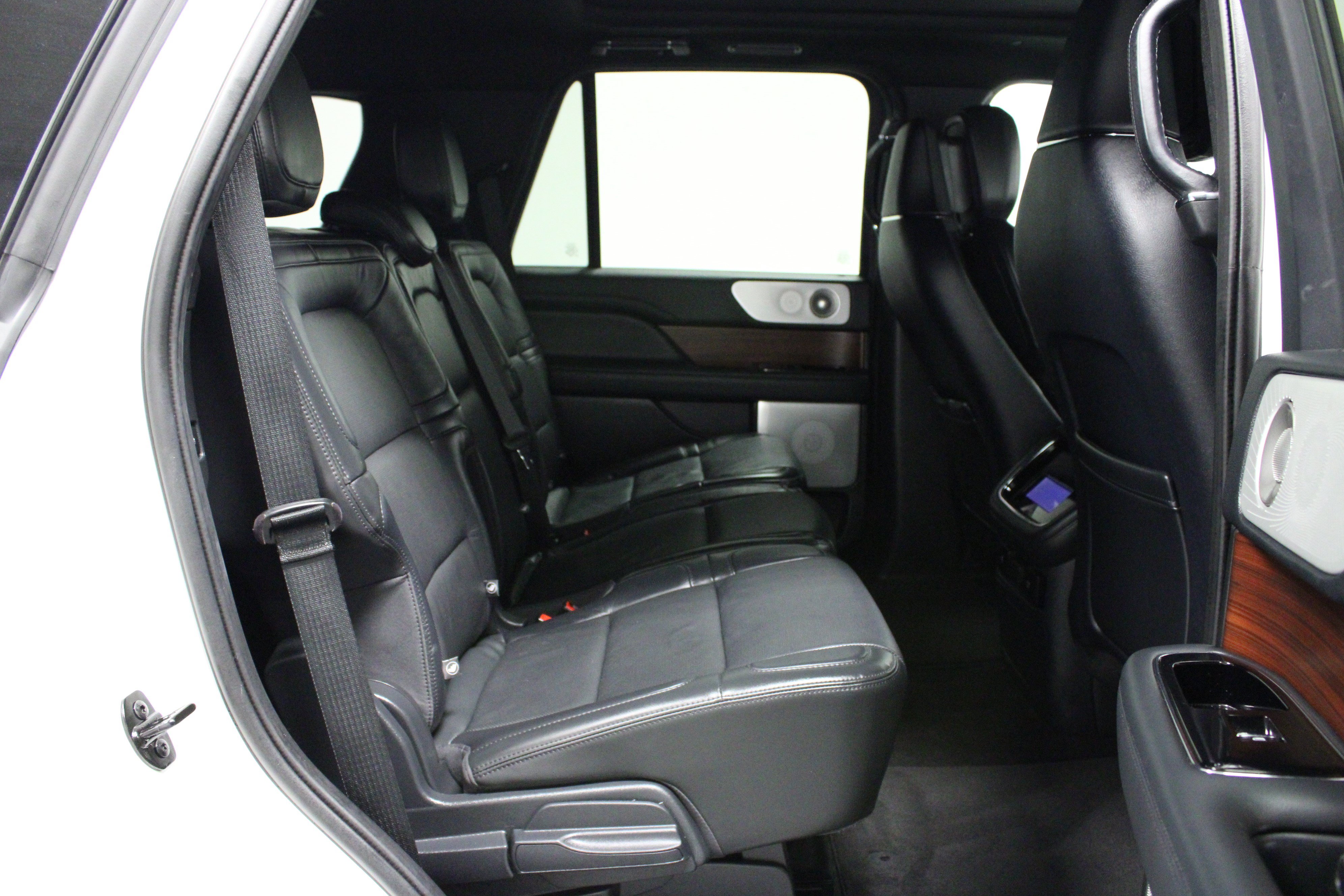 Used 2023 Lincoln Navigator Reserve AWD/4WD image 18