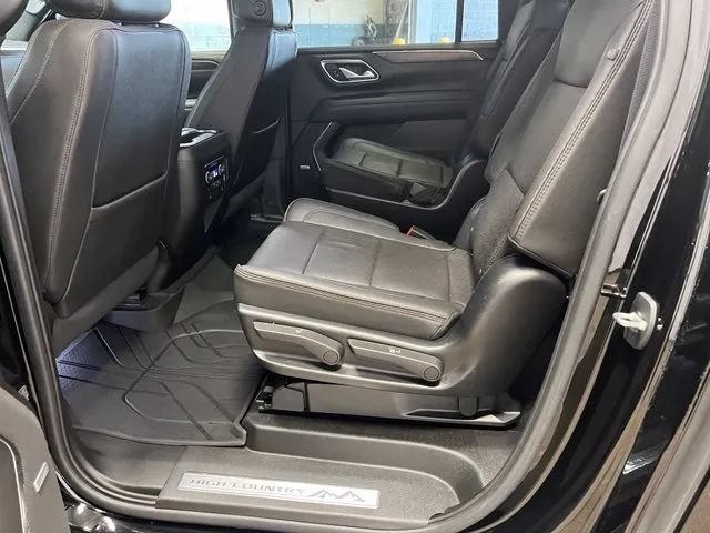 Used 2023 Chevrolet Suburban High Country AWD/4WD image 26