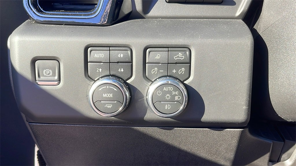New 2026 GMC Sierra 3500 AT4 w/ AT4 Premium Plus Package image 23