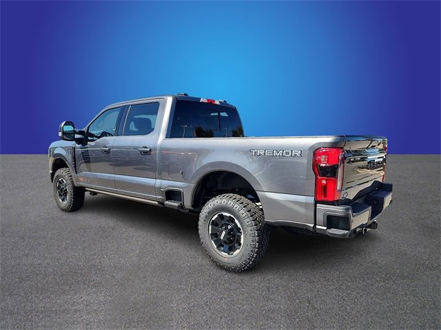 New 2026 Ford F250 4x4 Crew Cab Super Duty image 2