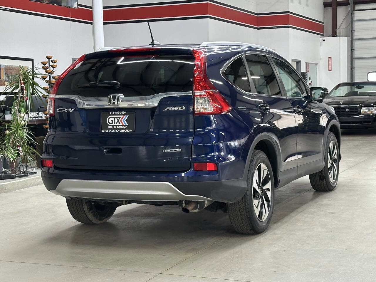 Used 2016 Honda CR-V Touring image 2