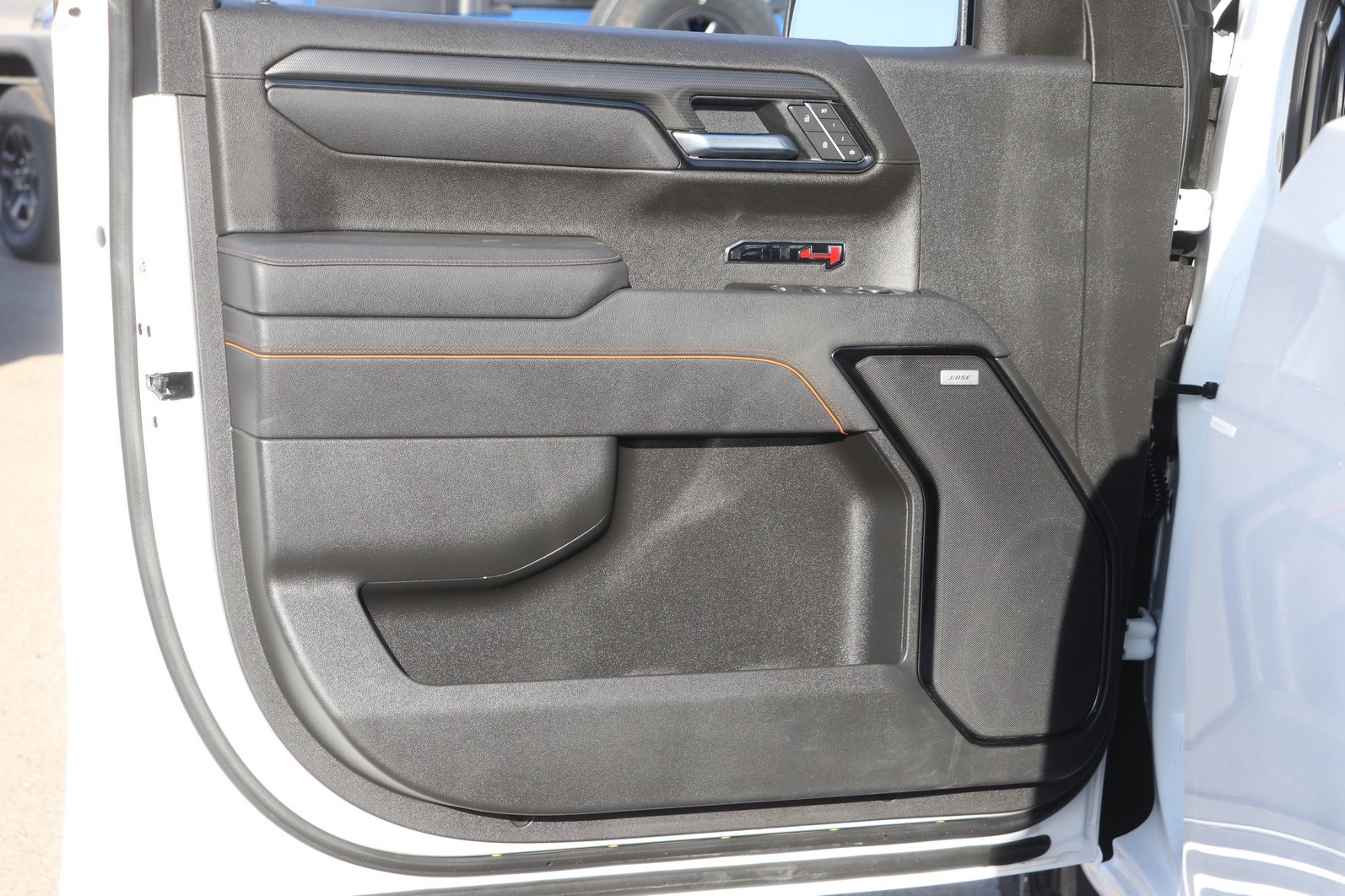 Used 2025 GMC Sierra 1500 AT4 image 10