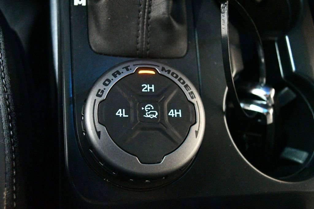 Used 2025 Ford Bronco Outer Banks AWD/4WD image 65