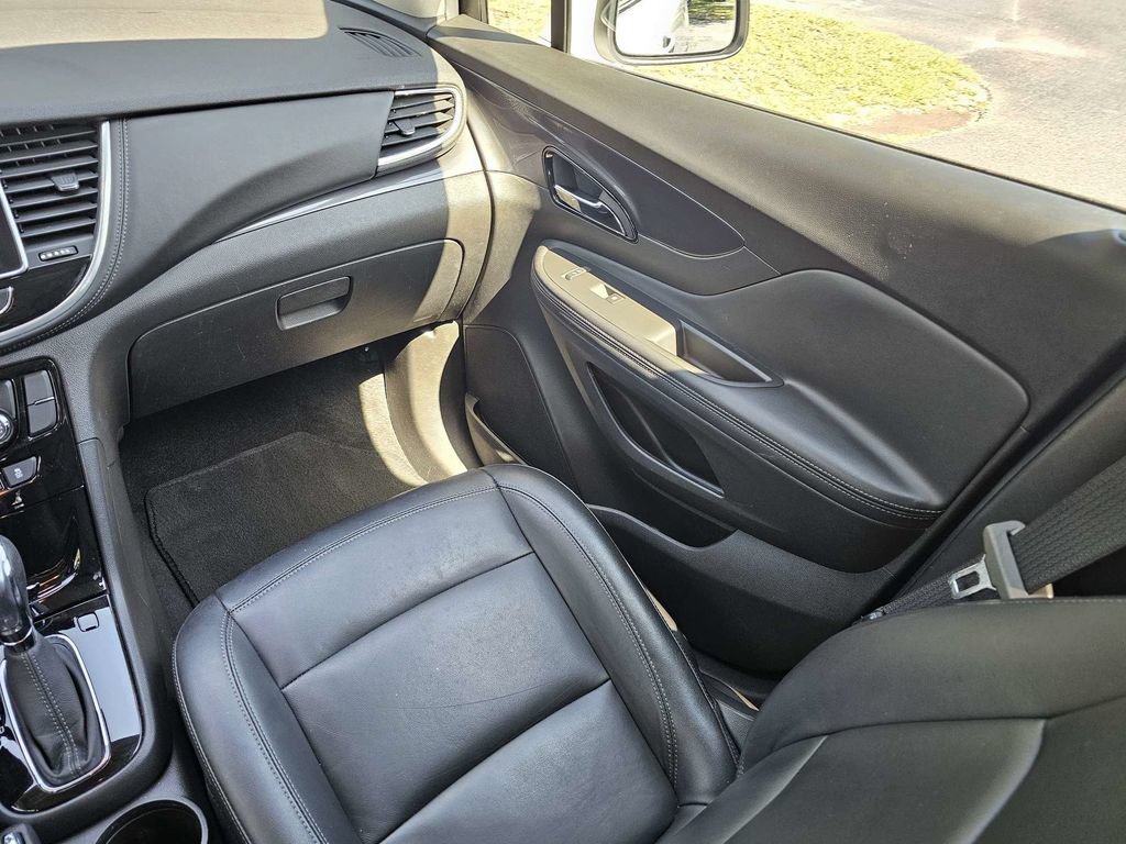 Used 2019 Buick Encore Essence w/ Safety Package II AWD/4WD image 17