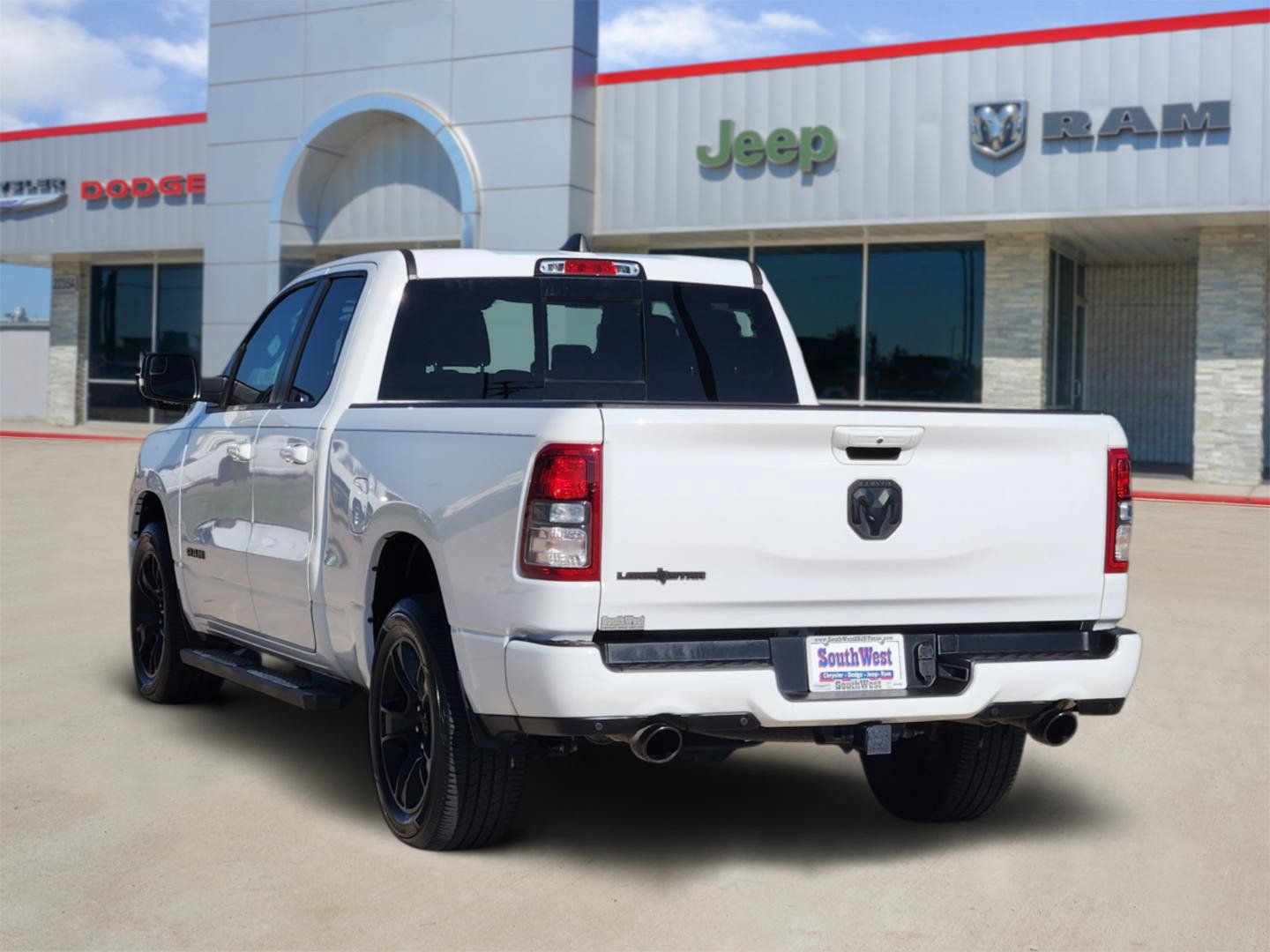Used 2022 RAM 1500 Lone Star RWD image 4