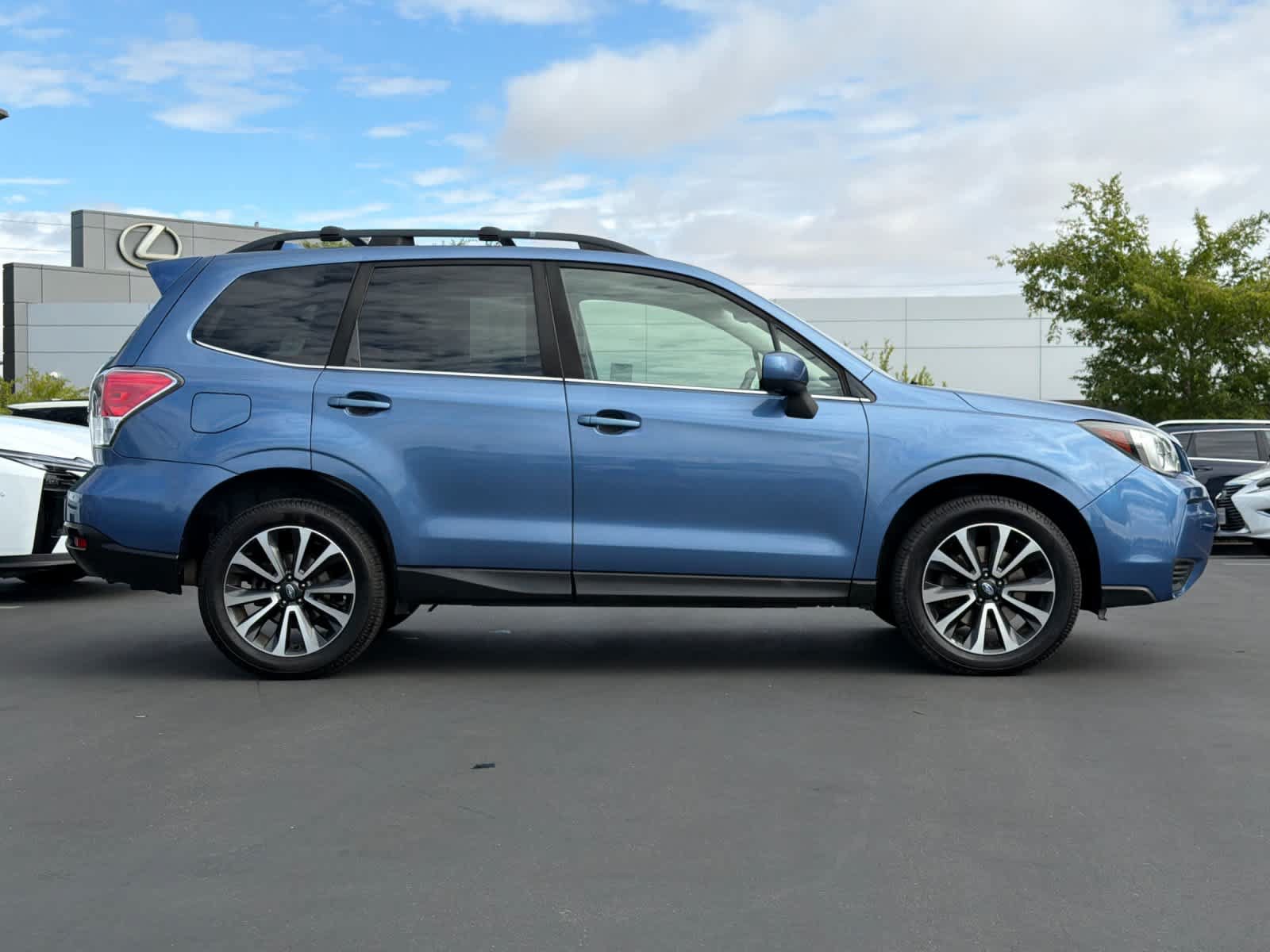 Used 2017 Subaru Forester 2.0XT Premium w/ Popular Package #2A AWD/4WD image 6