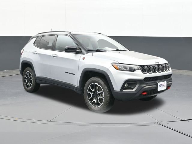 Used 2024 Jeep Compass Trailhawk
