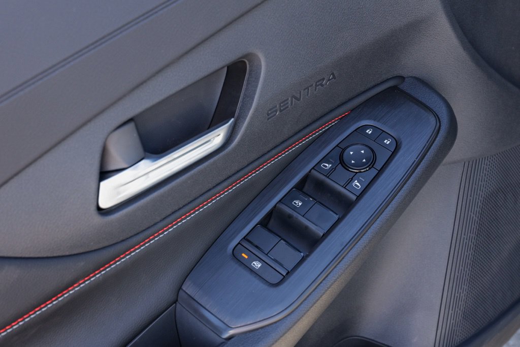 New 2027 Nissan Sentra SR FWD image 14
