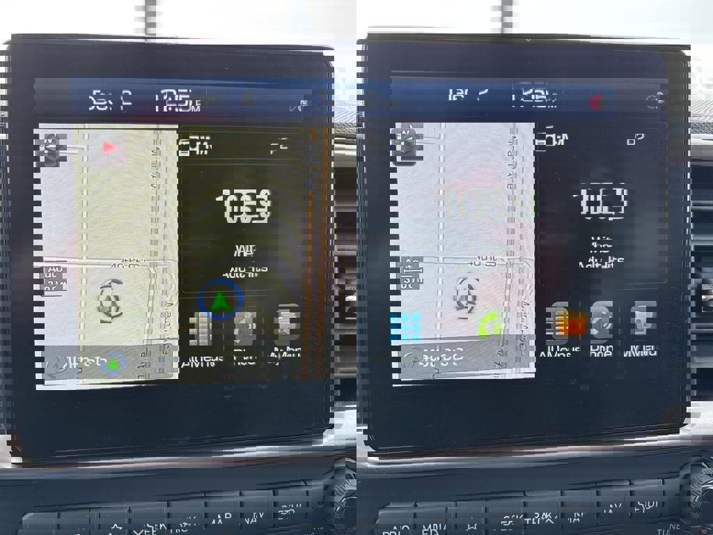 Used 2020 Hyundai Venue image 17