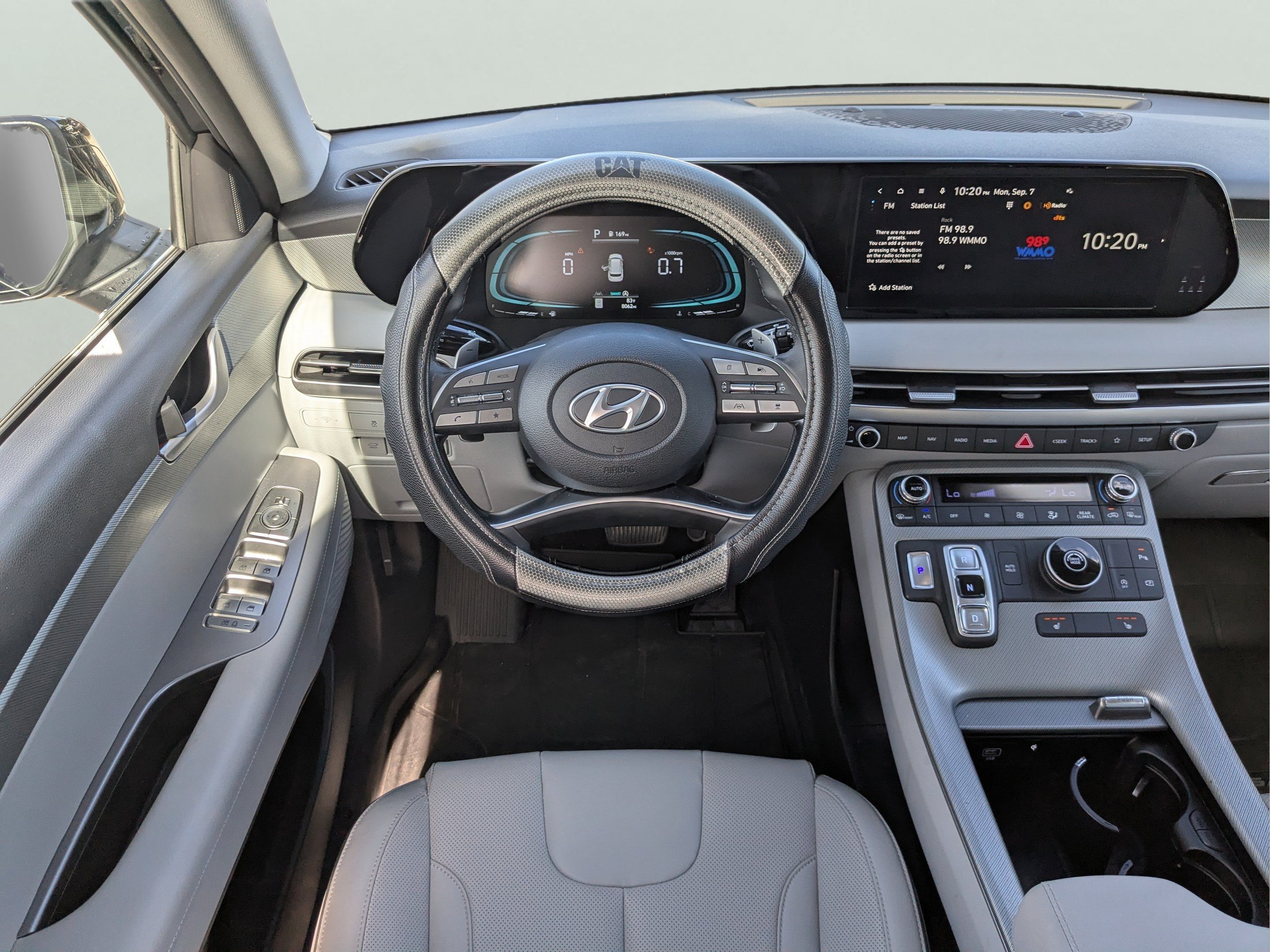 Used 2025 Hyundai Palisade SEL FWD image 15