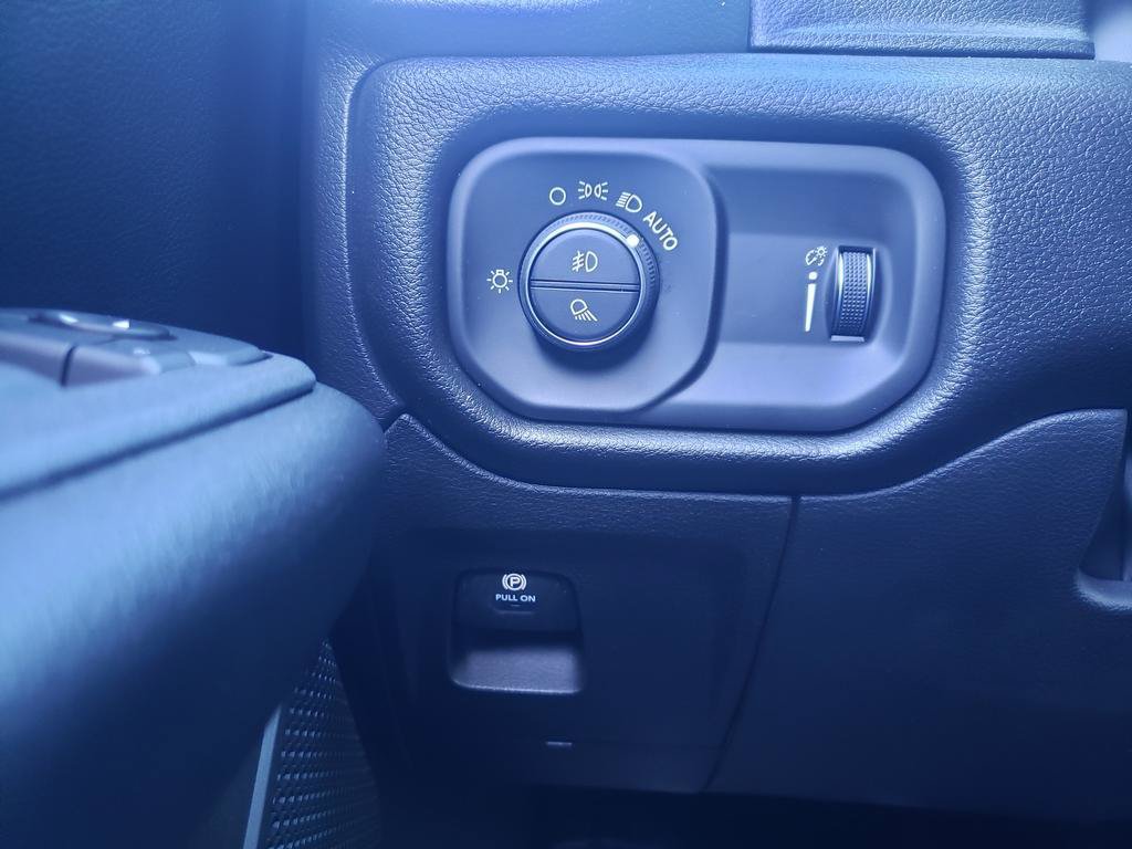 New 2026 RAM 1500 Big Horn AWD/4WD image 14