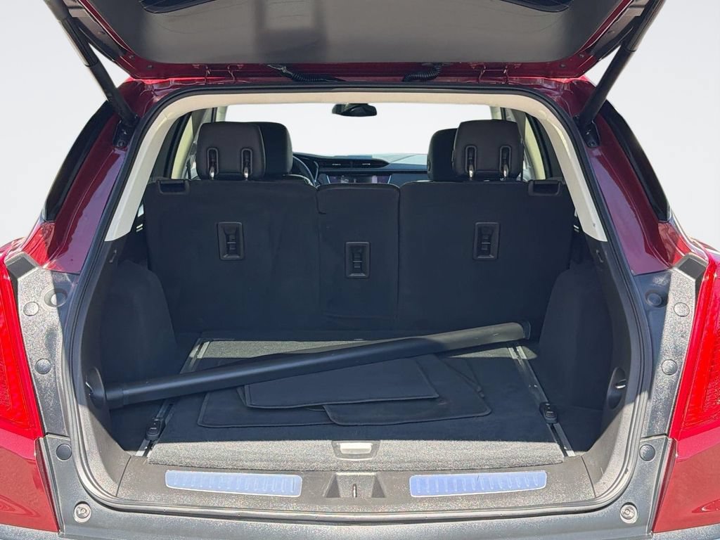 Used 2017 Cadillac XT5 Luxury w/ Driver Awareness Package FWD image 27