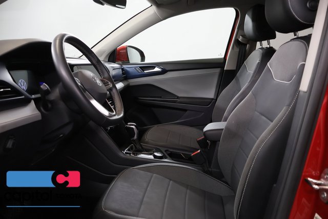 Used 2024 Volkswagen Taos SE AWD/4WD image 11
