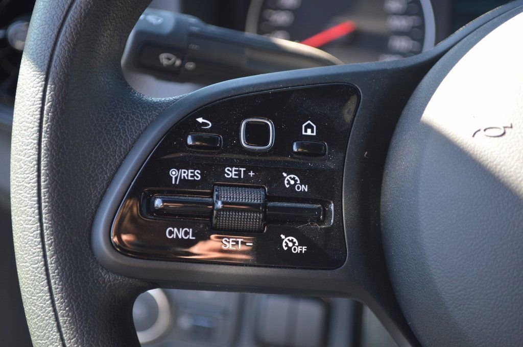 Used 2024 Mercedes-Benz Sprinter 2500 image 5