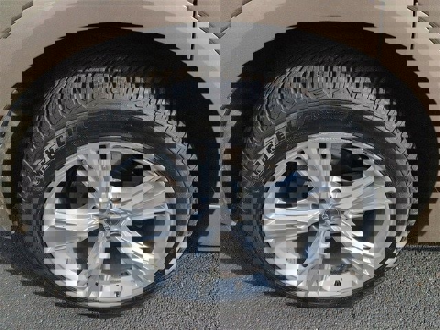 Used 2019 Audi Q8 Prestige w/ Luxury Package image 9